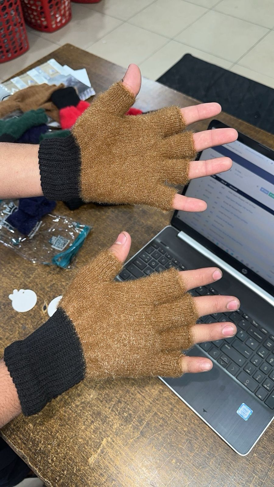 1 Piar Velvet Elegant Women Girls Winter Gloves Warm full Finger Gloves
